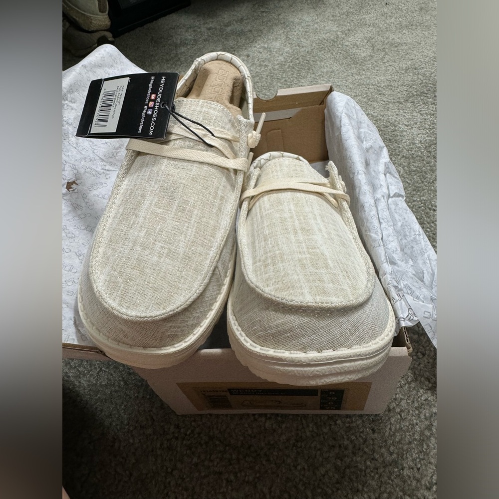 Hey Dude size 8 Wendy style sparkling gold color NWT